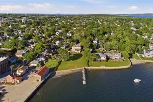 249 Hope St, Bristol, RI 02809 - Photo 36