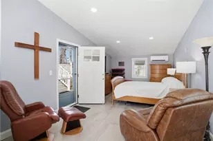 108 Hilton Ave, East Providence, RI 02915 - Photo 4