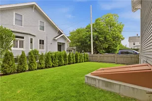 82 Van Zandt Ave, Newport, RI 02840 - Photo 24