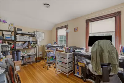 82 Van Zandt Avenue, Newport, RI 02840 - Photo 16