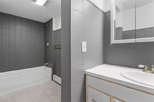 121 Samuel Ave, Pawtucket, RI 02860 - Photo 12