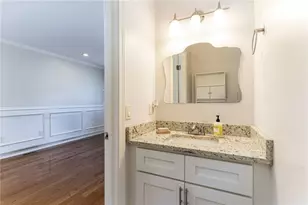 169 Courtland St, Providence, RI 02909 - Photo 10
