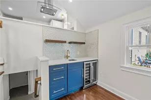 21 Russell Ave, Newport, RI 02840 - Photo 20