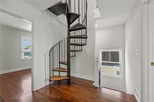 21 Russell Ave, Newport, RI 02840 - Photo 24