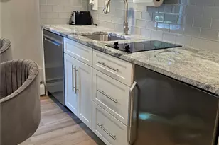 53 Herbert St, Providence, RI 02909 - Photo 28