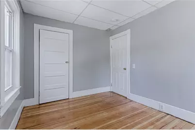 428 9th Avenue, Woonsocket, RI 02895 - Photo 8