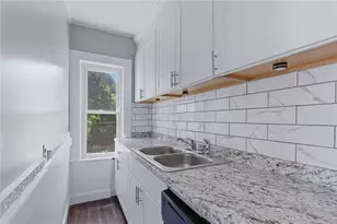 428 9th Ave, Woonsocket, RI 02895 - Photo 4