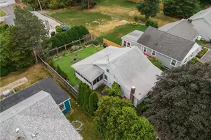 65 King Phillip St, Portsmouth, RI 02871 - Photo 6