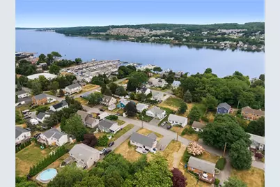 65 King Phillip Street, Portsmouth, RI 02871 - Photo 38