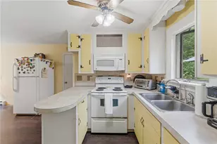 2654 Harkney Hill Rd, Coventry, RI 02816 - Photo 10