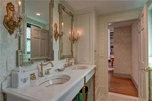 127 Harrison Ave, Newport, RI 02840 - Photo 14