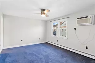 555 Diamond Hill Rd, Woonsocket, RI 02895 - Photo 8