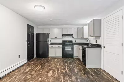 555 Diamond Hill Road #303, Woonsocket, RI 02895 - Photo 4