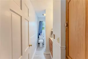 27 Cliffdale Ave, Cranston, RI 02905 - Photo 14