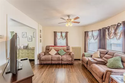 27 Cliffdale Avenue, Cranston, RI 02905 - Photo 2