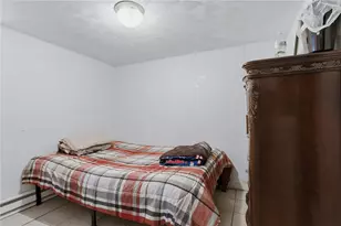 41 Utton Ave, Pawtucket, RI 02860 - Photo 14