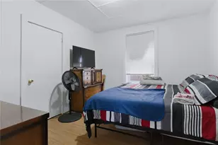 41 Utton Ave, Pawtucket, RI 02860 - Photo 12