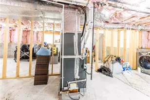 172 Baker St, Providence, RI 02905 - Photo 32
