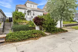 53 Netherlands Ave, Cranston, RI 02905 - Photo 2