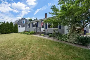 302 Shore Acres Ave, North Kingstown, RI 02852 - Photo 6