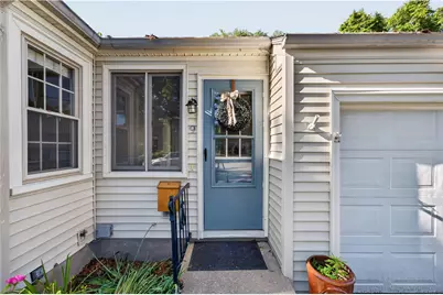 9 Milton Road, Barrington, RI 02806 - Photo 4