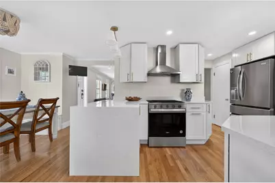 9 Milton Road, Barrington, RI 02806 - Photo 6