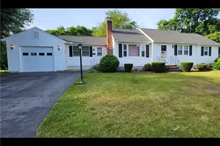 14 Cavalcade Blvd, Johnston, RI 02919 - Photo 2
