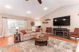 180 Mesa Dr, North Kingstown, RI 02852 - Photo 12