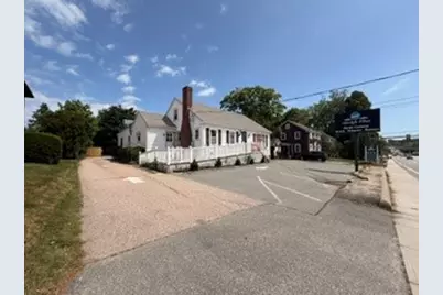 72 East Main Road, Middletown, RI 02842 - Photo 1