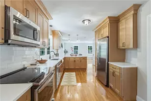 3 Sundale Rd, Cranston, RI 02921 - Photo 6