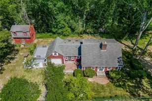 3 Sundale Rd, Cranston, RI 02921 - Photo 2