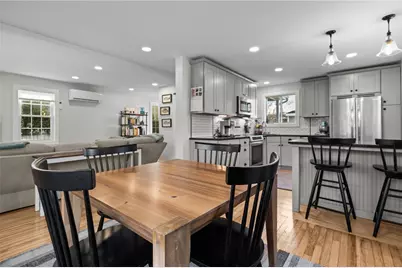 20 Mumford Avenue, Newport, RI 02840 - Photo 8