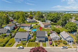 20 Mumford Ave, Newport, RI 02840 - Photo 6