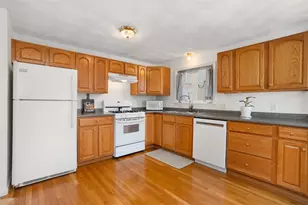 65 Henry St, Central Falls, RI 02863 - Photo 16