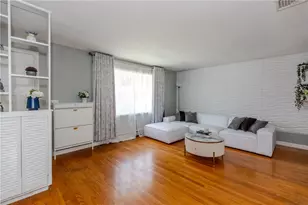 7 Oakcrest Dr, North Providence, RI 02904 - Photo 6