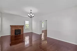 45 Smith St, East Providence, RI 02915 - Photo 10