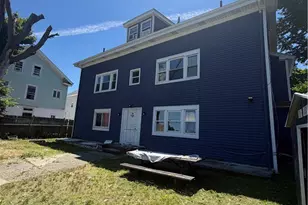 54 Pearl St, Pawtucket, RI 02860 - Photo 2