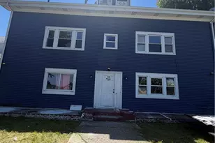 54 Pearl St, Pawtucket, RI 02860 - Photo 1
