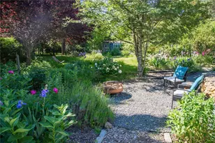 517 Lake Rd, Tiverton, RI 02878 - Photo 8