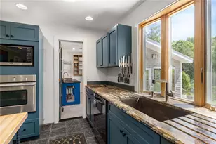 517 Lake Rd, Tiverton, RI 02878 - Photo 24
