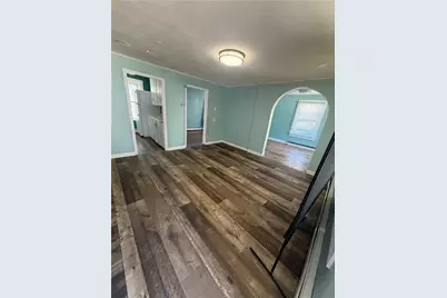 72 Sylvian Street, Central Falls, RI 02863 - Photo 4