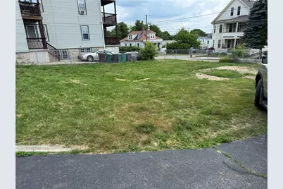 107 Mount Saint Charles Avenue #2, Woonsocket, RI 02895 - Photo 12