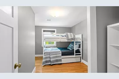 7 Walnut Street, Narragansett, RI 02882 - Photo 28