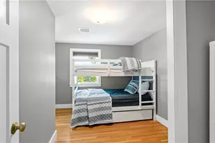 7 Walnut St, Narragansett, RI 02882 - Photo 28