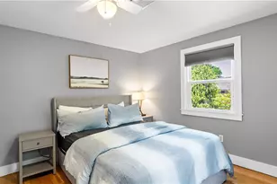7 Walnut St, Narragansett, RI 02882 - Photo 34