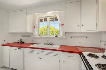 6 Chapel Place, Westerly, RI 02891 - Photo 32