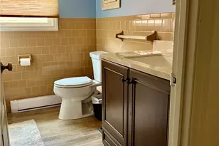15 Deangelis Dr, Narragansett, RI 02882 - Photo 10