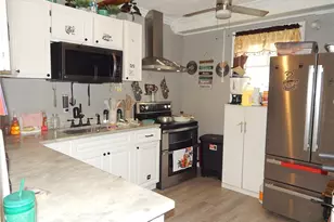 1915 Smith St, North Providence, RI 02911 - Photo 14