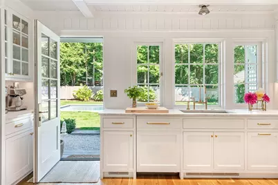 11 Chachapacasset Road, Barrington, RI 02806 - Photo 4