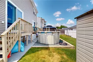 7 Notre Dame St, Central Falls, RI 02863 - Photo 6